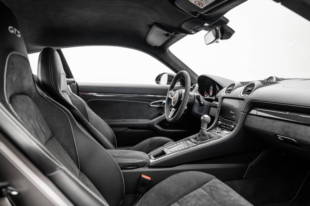 Porsche 718 Cayman GTS 4.0