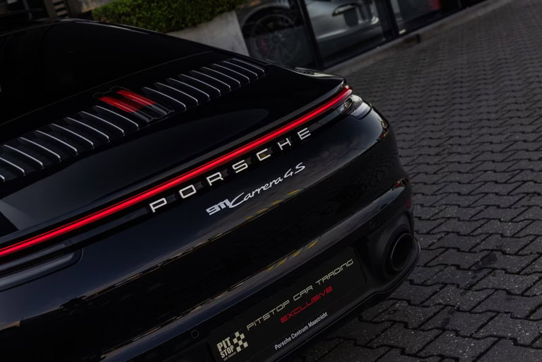 Porsche 992 Carrera 4S