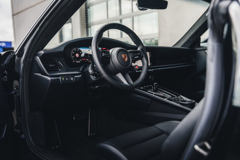 Porsche 992.2 Carrera GTS