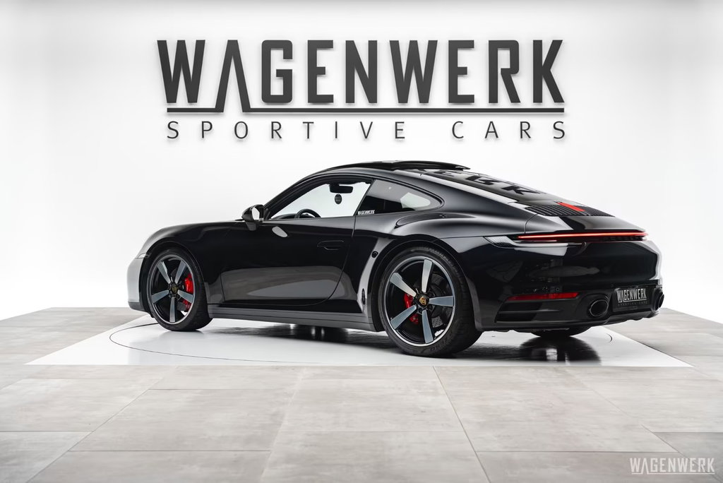 Porsche 992 Carrera 4S