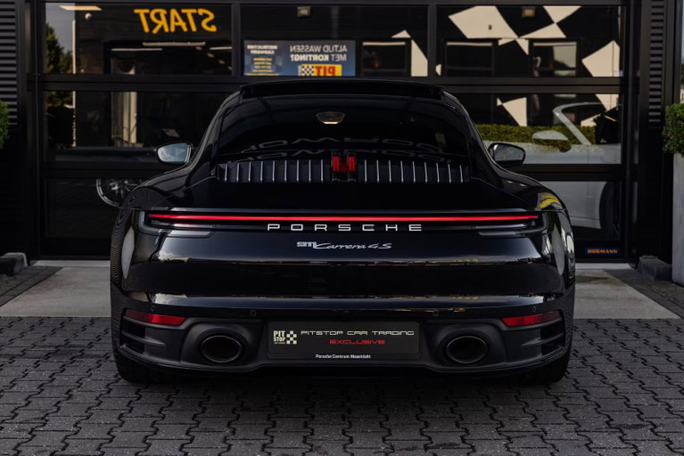 Porsche 992 Carrera 4S