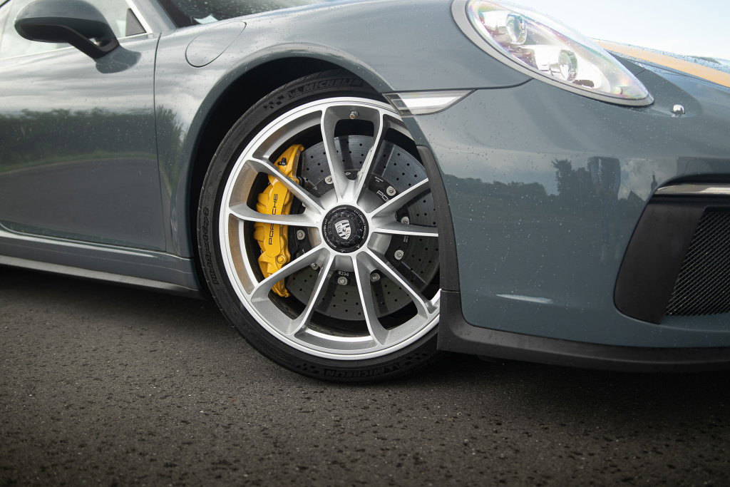Porsche 991.2 GT3 Touring