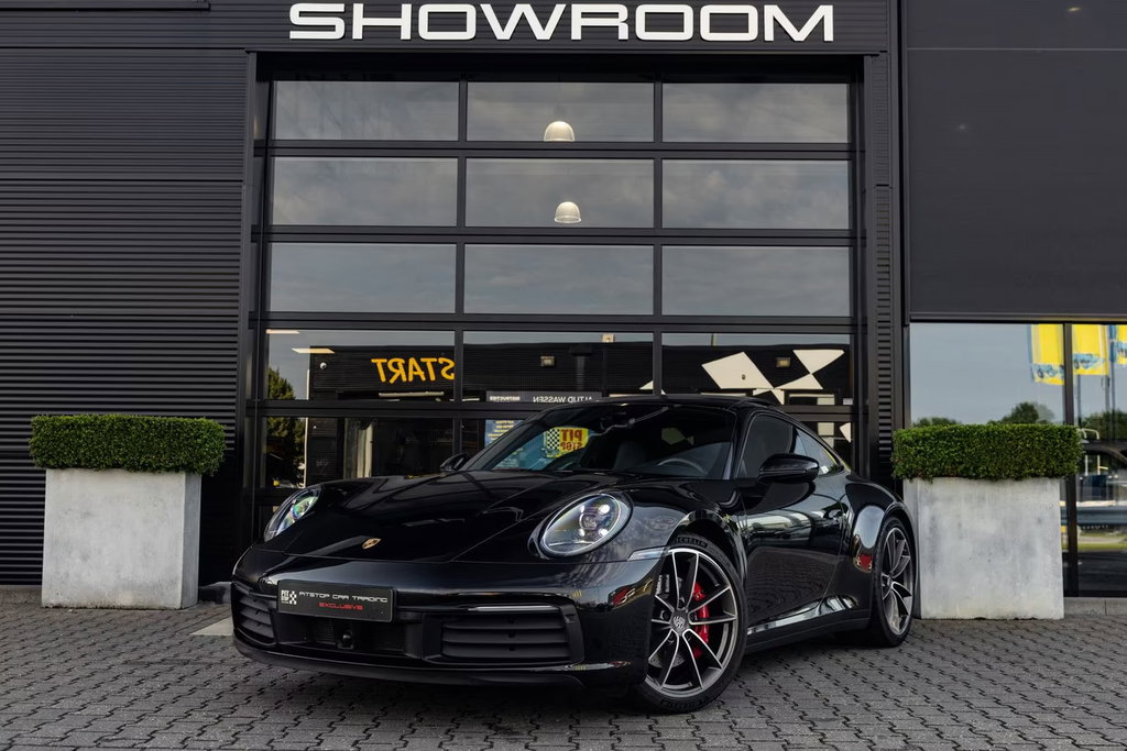Porsche 992 Carrera 4S