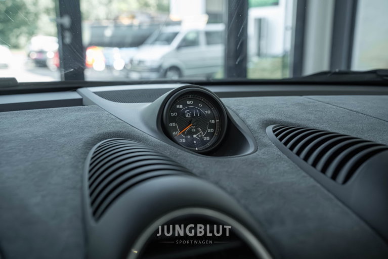 Porsche 718 Spyder RS