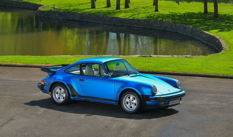 Porsche 911 Turbo 3.3