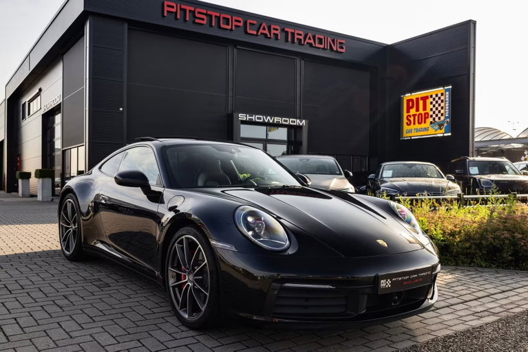 Porsche 992 Carrera 4S