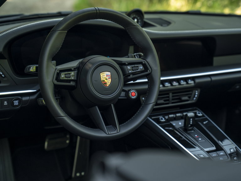Porsche 992 Carrera