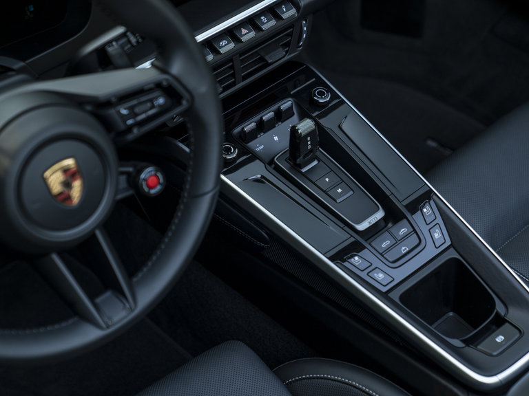 Porsche 992 Carrera