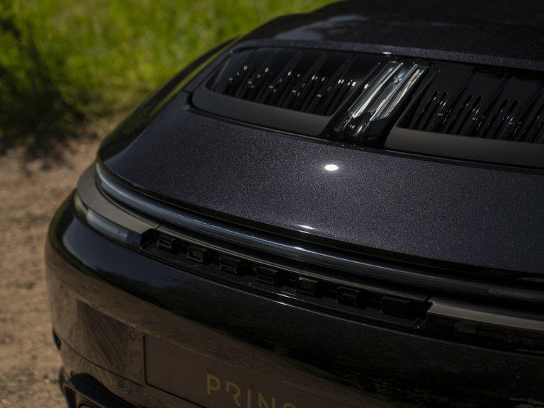Porsche 992 Carrera