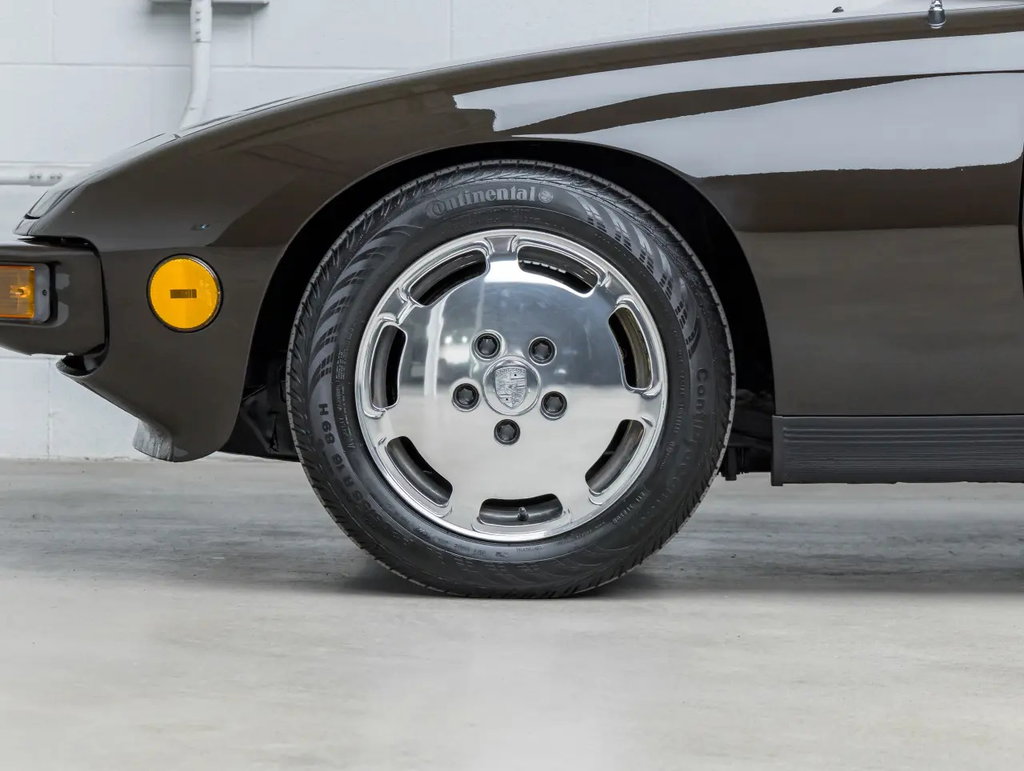 Porsche 924 Turbo