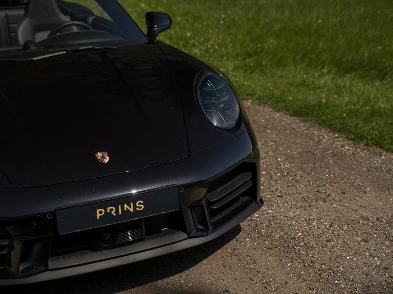 Porsche 992 Carrera