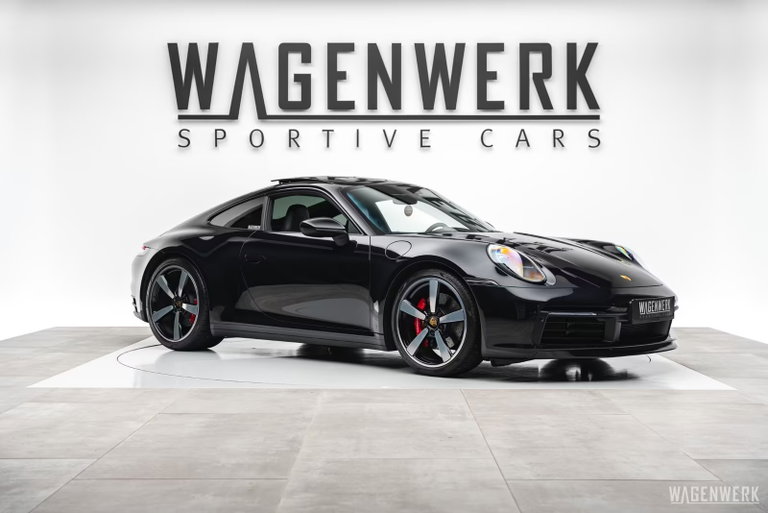 Porsche 992 Carrera 4S