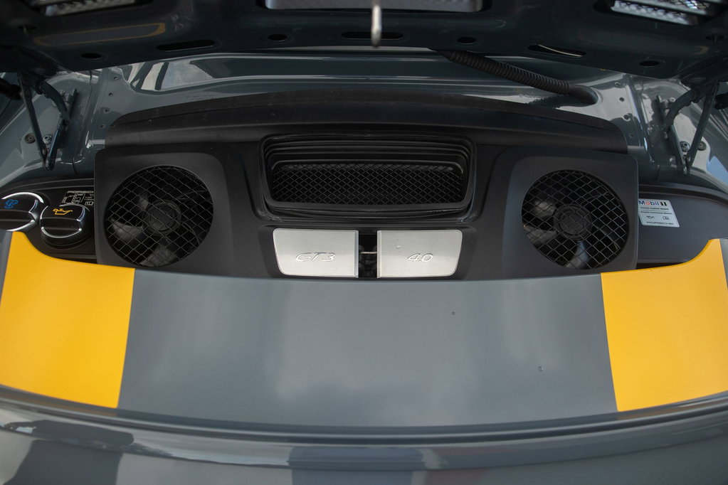 Porsche 991.2 GT3 Touring