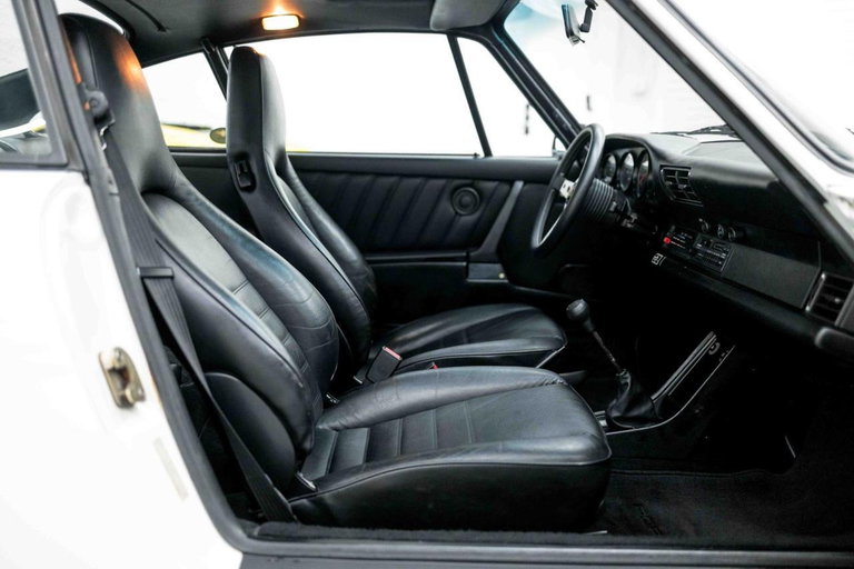 Porsche 911 Carrera 3.2 (US)