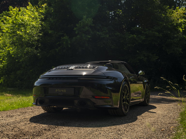 Porsche 992 Carrera