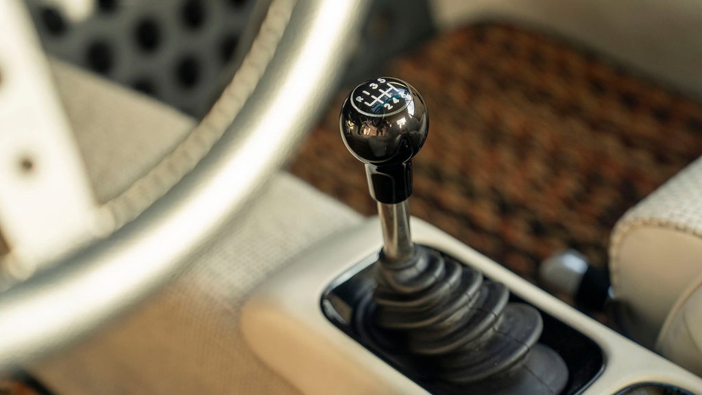 Porsche 911 Reimagined by Singer