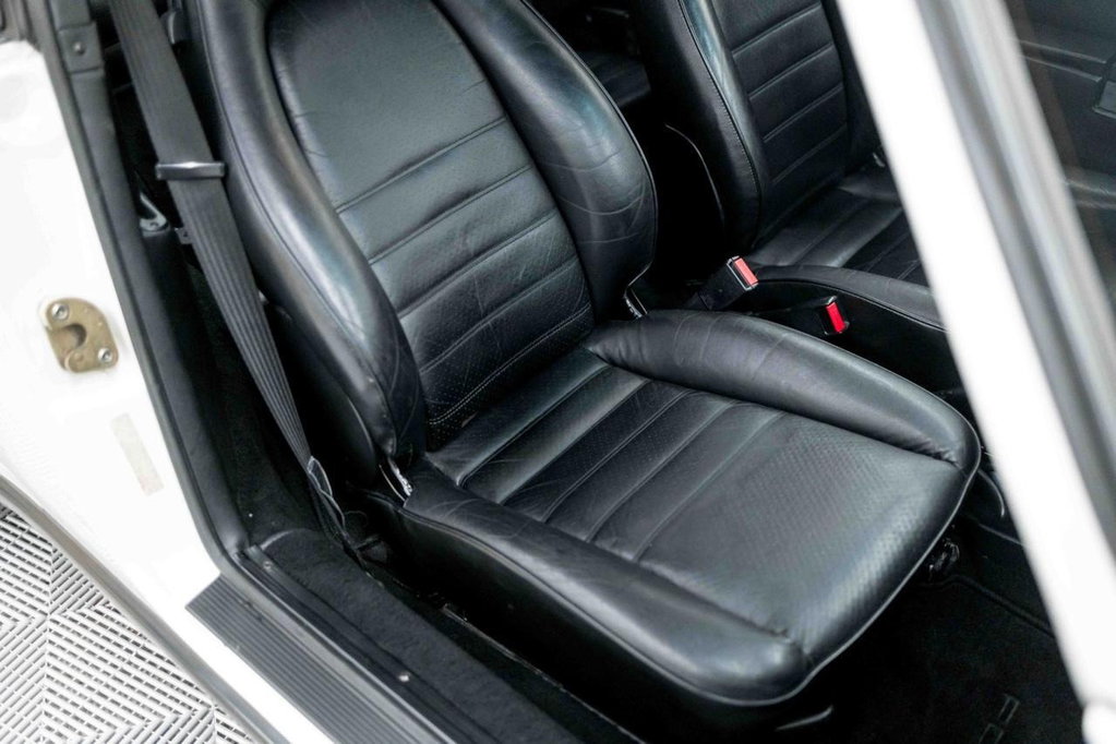 Porsche 911 Carrera 3.2 (US)