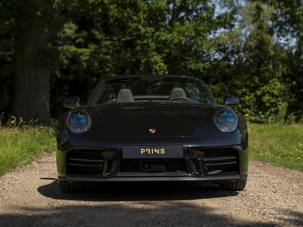 Porsche 992 Carrera