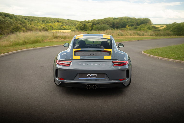Porsche 991.2 GT3 Touring