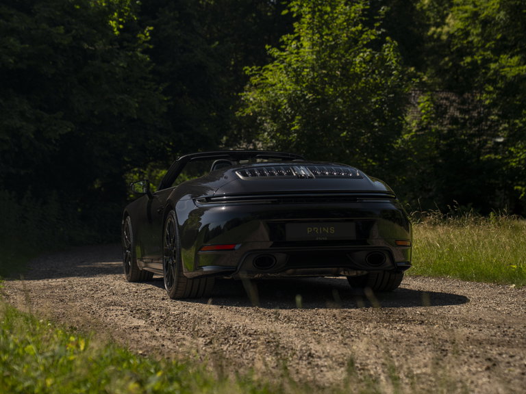 Porsche 992 Carrera