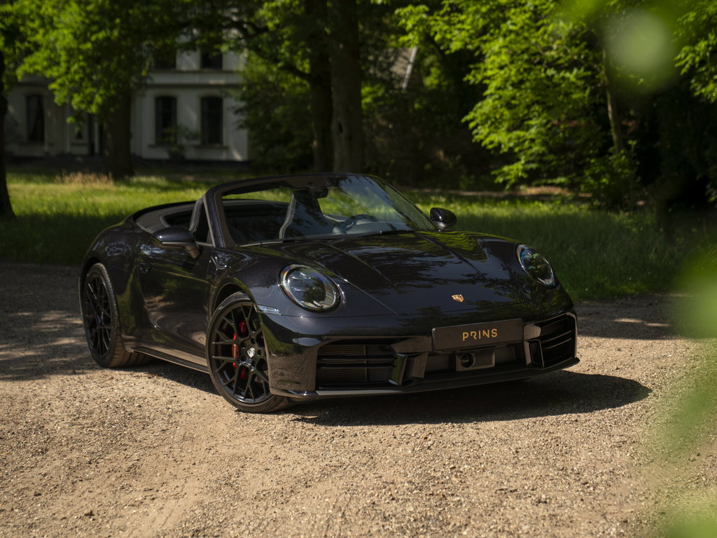 Porsche 992 Carrera