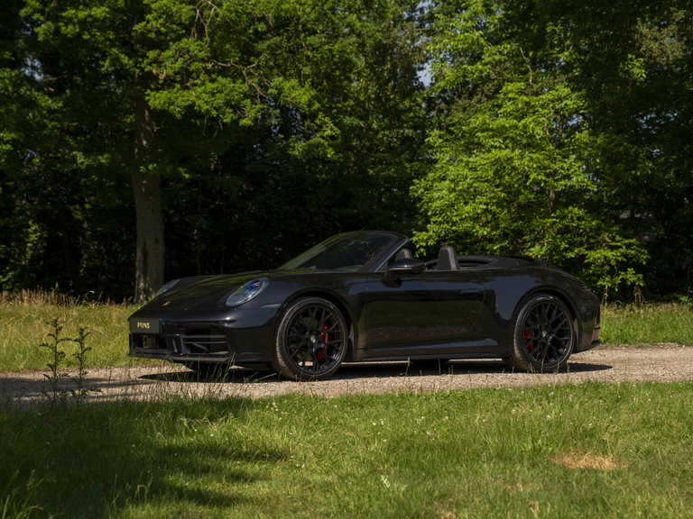 Porsche 992 Carrera