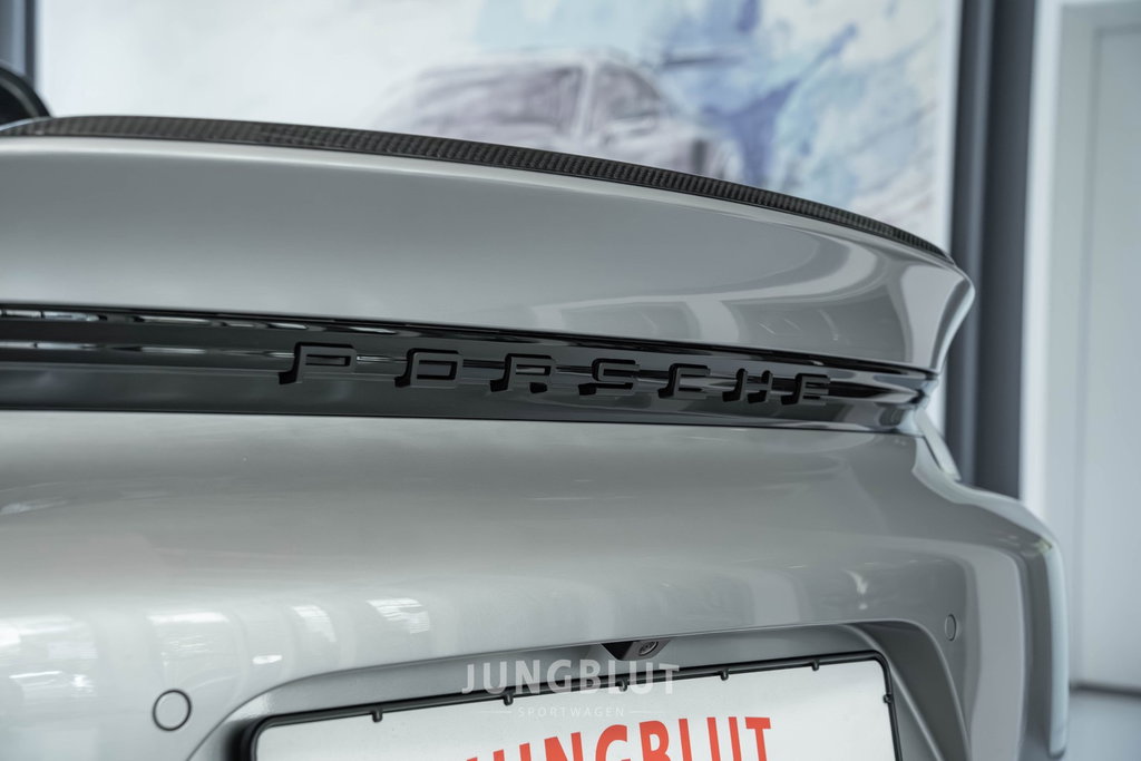 Porsche 718 Spyder RS