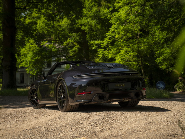 Porsche 992 Carrera