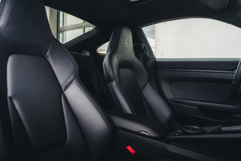 Porsche 992.2 Carrera GTS