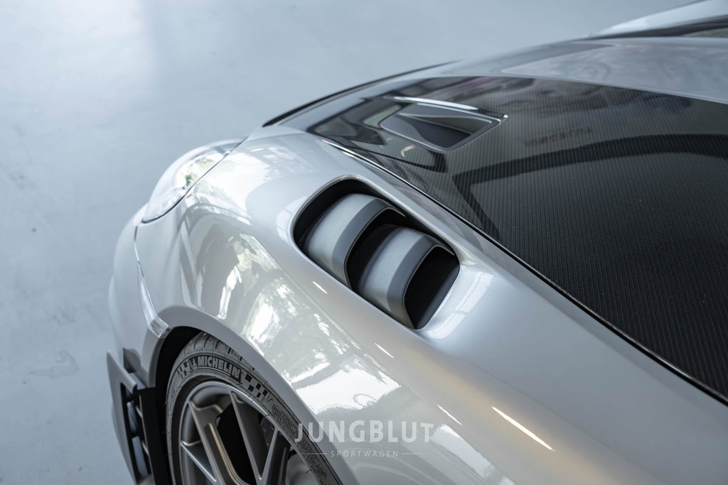 Porsche 718 Spyder RS