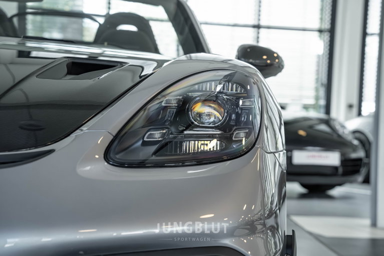 Porsche 718 Spyder RS