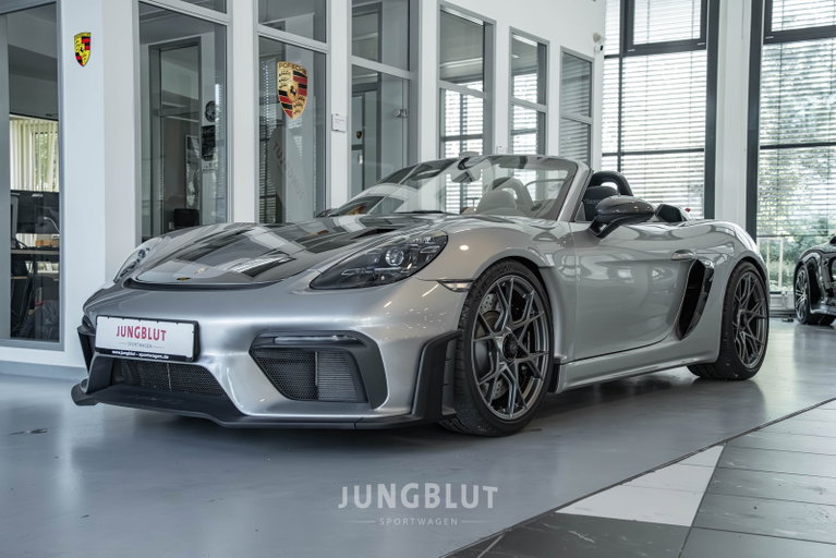 Porsche 718 Spyder RS