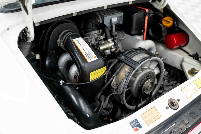 Porsche 911 Carrera 3.2 (US)