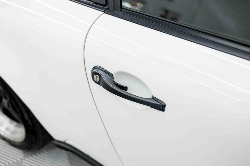 Porsche 911 Carrera 3.2 (US)