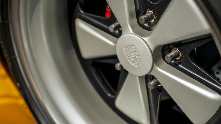 Porsche 911 Reimagined by Singer