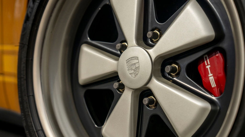 Porsche 911 Reimagined by Singer