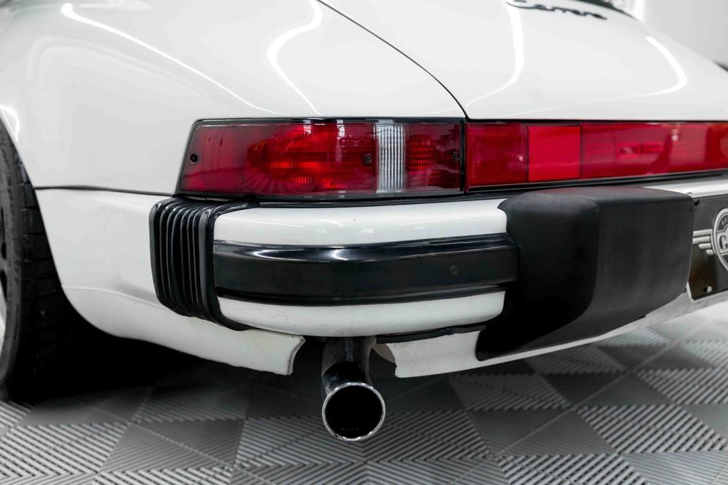 Porsche 911 Carrera 3.2 (US)