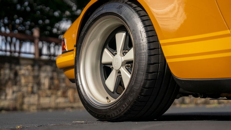 Porsche 911 Reimagined by Singer