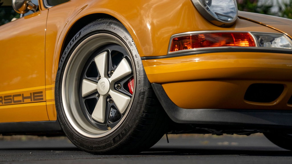 Porsche 911 Reimagined by Singer