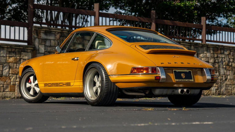 Porsche 911 Reimagined by Singer