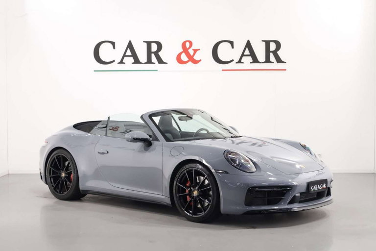 Porsche 992 Carrera 4S