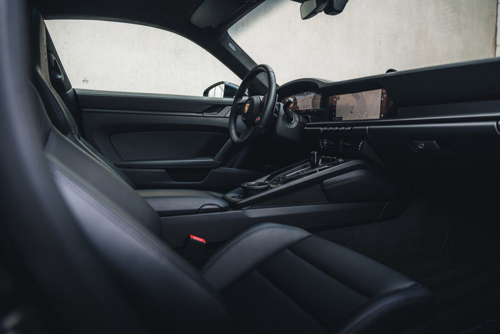 Porsche 992.2 Carrera GTS