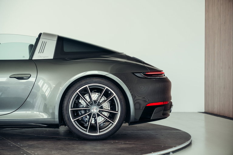 Porsche 992 Targa 4
