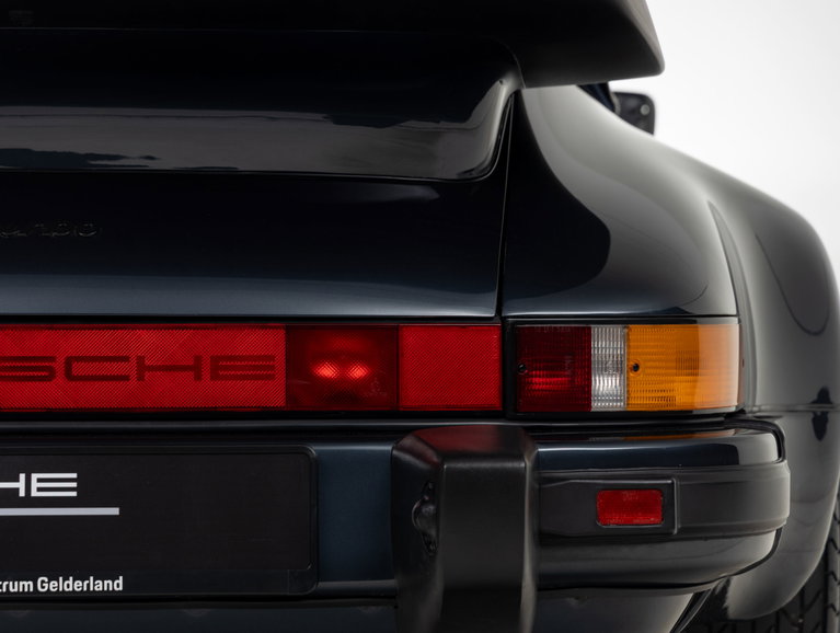 Porsche 911 Turbo 3.3