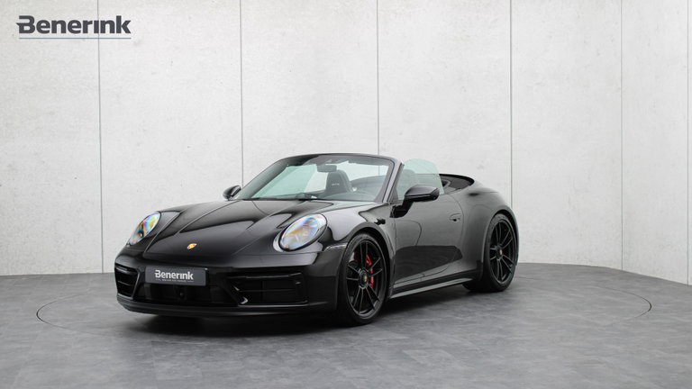 Porsche 992 Carrera 4 GTS