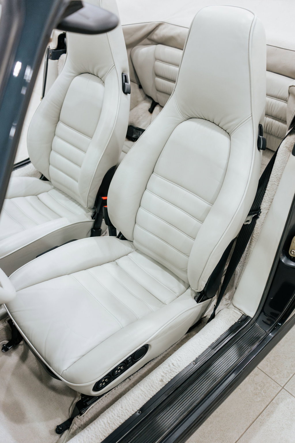 Porsche 911 Carrera 3.2 « 25 Jahre 911 »