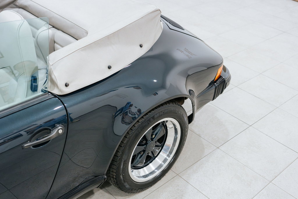 Porsche 911 Carrera 3.2 « 25 Jahre 911 »