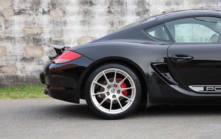 Porsche 987 Cayman R