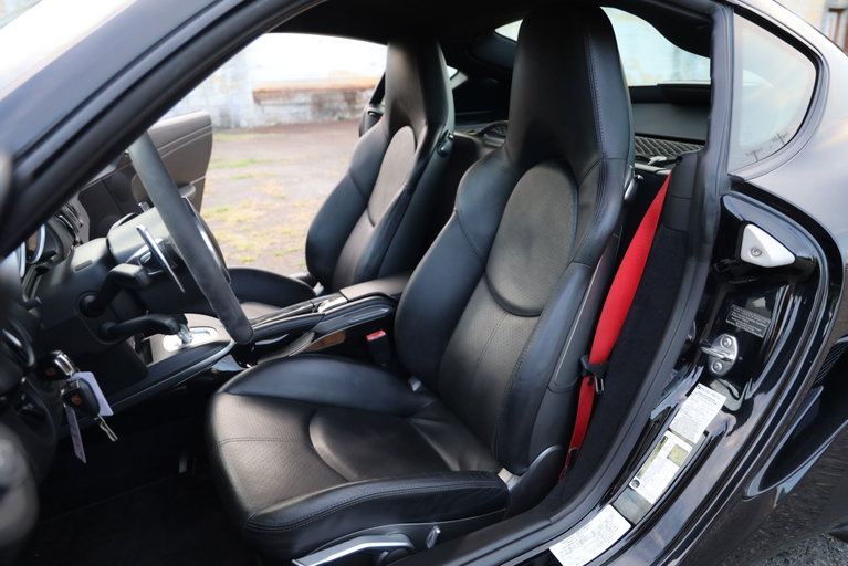 Porsche 987 Cayman R