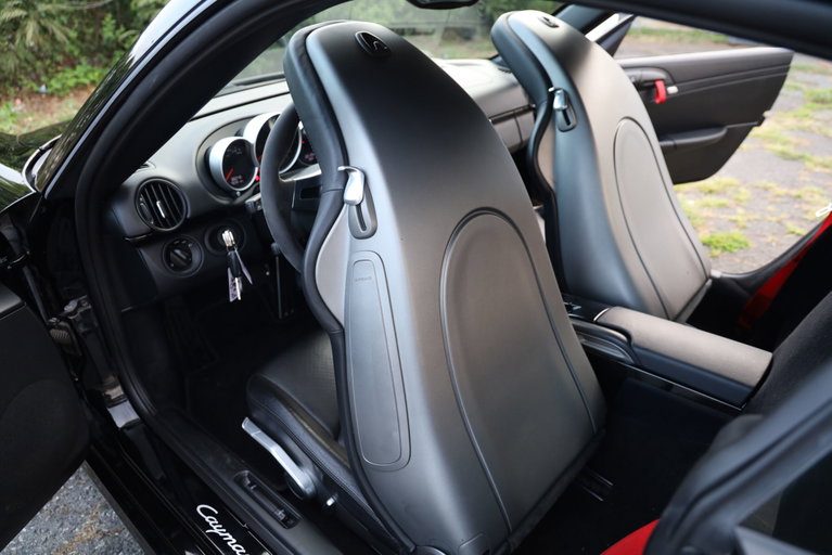 Porsche 987 Cayman R